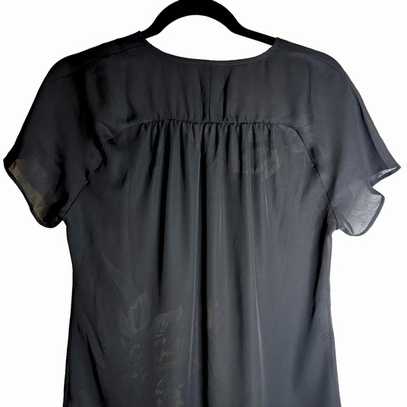 CAbi Size XS Fiore Tunic Top Sheer Blouse Pullover Curved Hem Black Floral #5020 - Picture 8 of 13